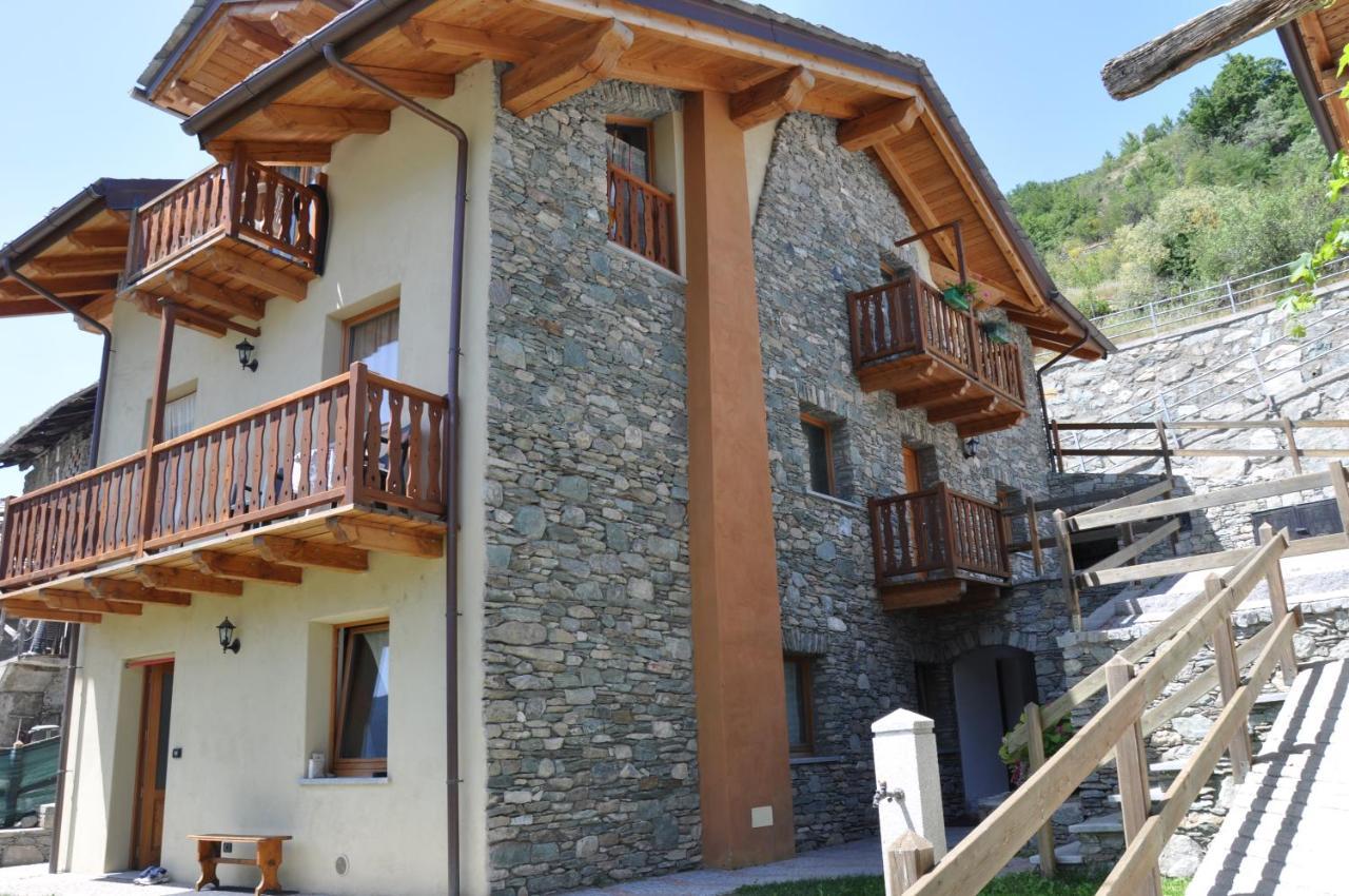 Casa Alpina - Sarre Apartment Aosta Luaran gambar