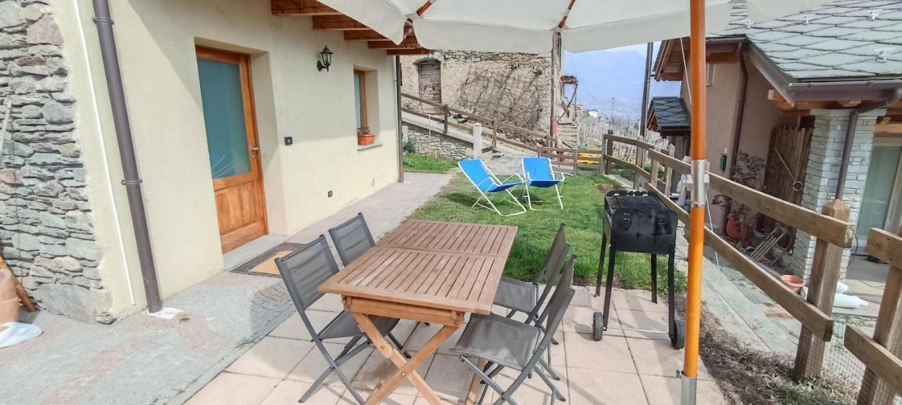 Casa Alpina - Sarre Apartment Aosta Luaran gambar